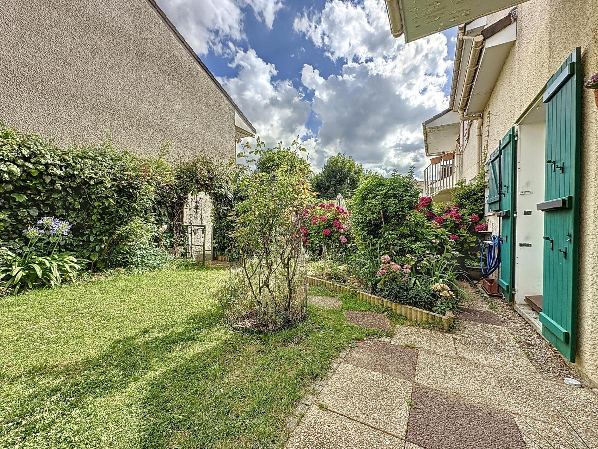 Maison 73M2 Avec Jardin St-Denis แซงต์-เดอนี ภายนอก รูปภาพ